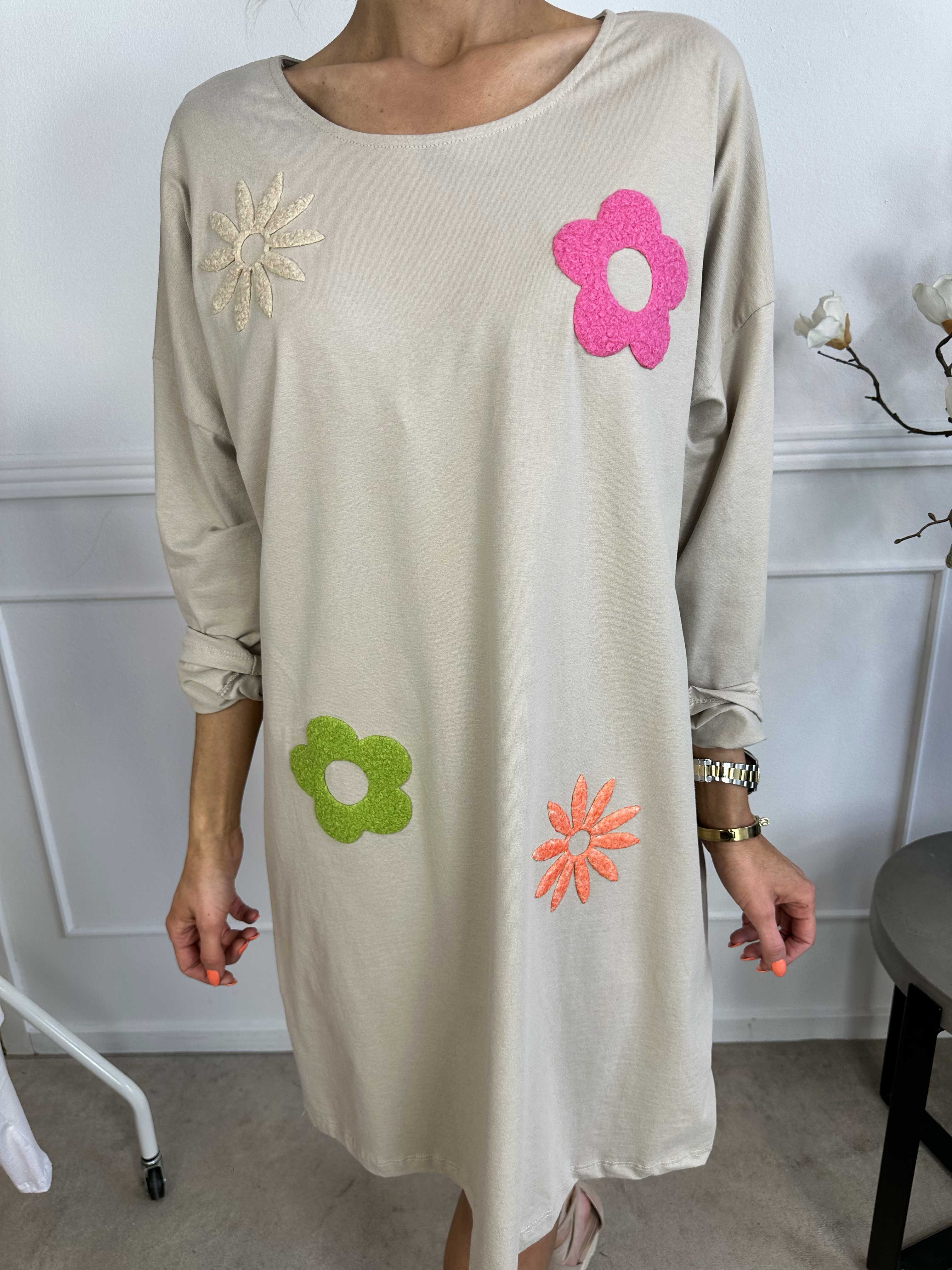 Susanna - Joggingklänning i bomull med färgade blommotiv